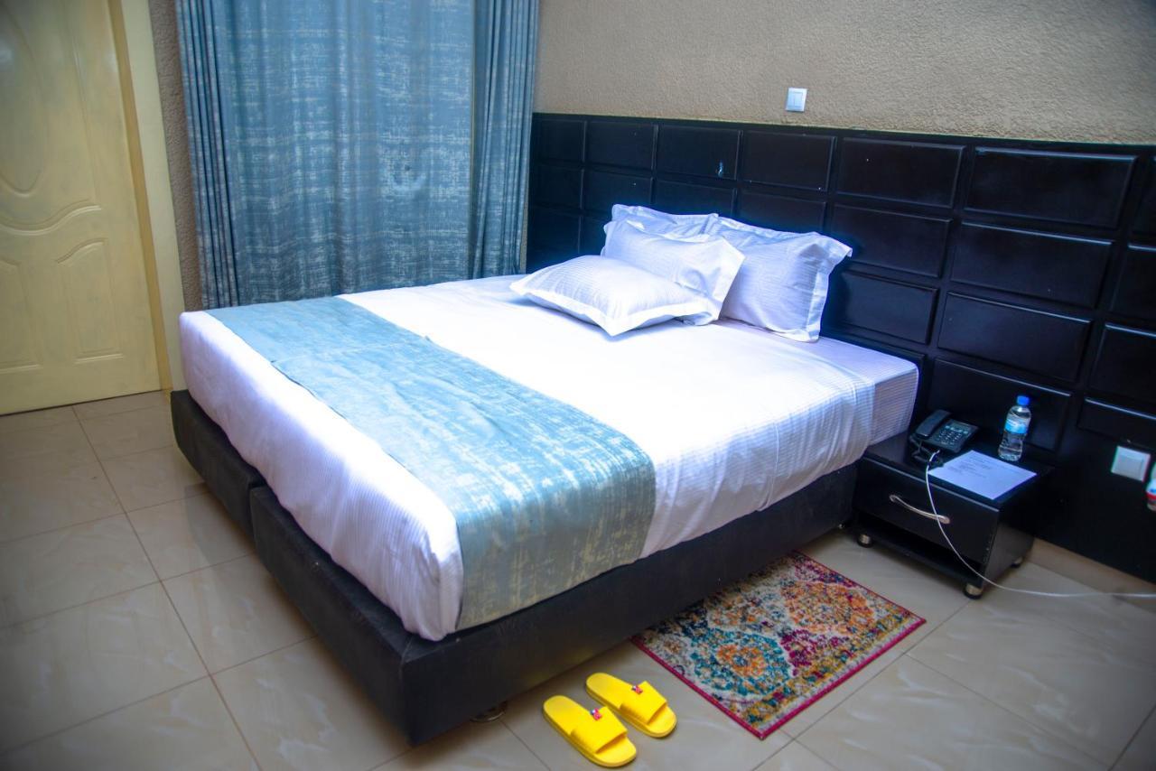 Quality Inn Hotel 키갈리 외부 사진